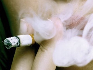 香烟烟雾中大约含有4000种化学物质